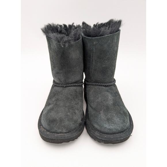 UGG Kids Bailey Bow II Boots Sheepskin Ankle High Lined Size US8 EU25 - Picture 2 of 11